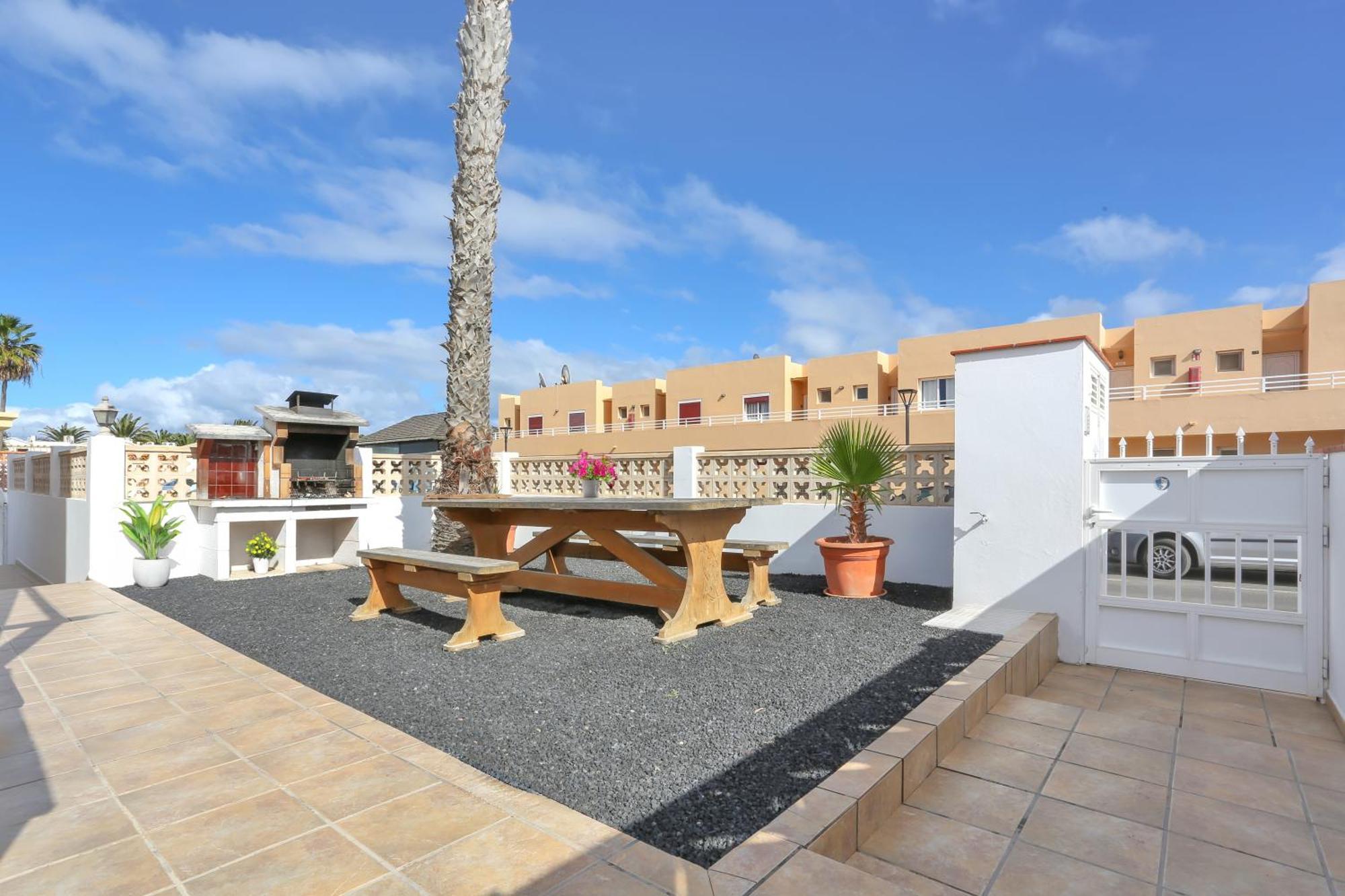 Ferienwohnung Residencia Lena Corralejo Exterior foto